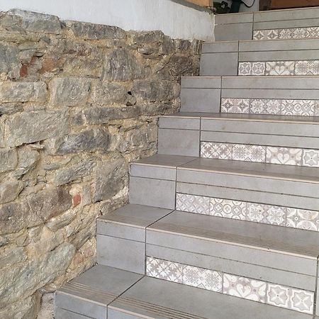 Freundliches Appartement - Bitte Angaben Zum Gastgeber Lesen Wehrheim Dış mekan fotoğraf