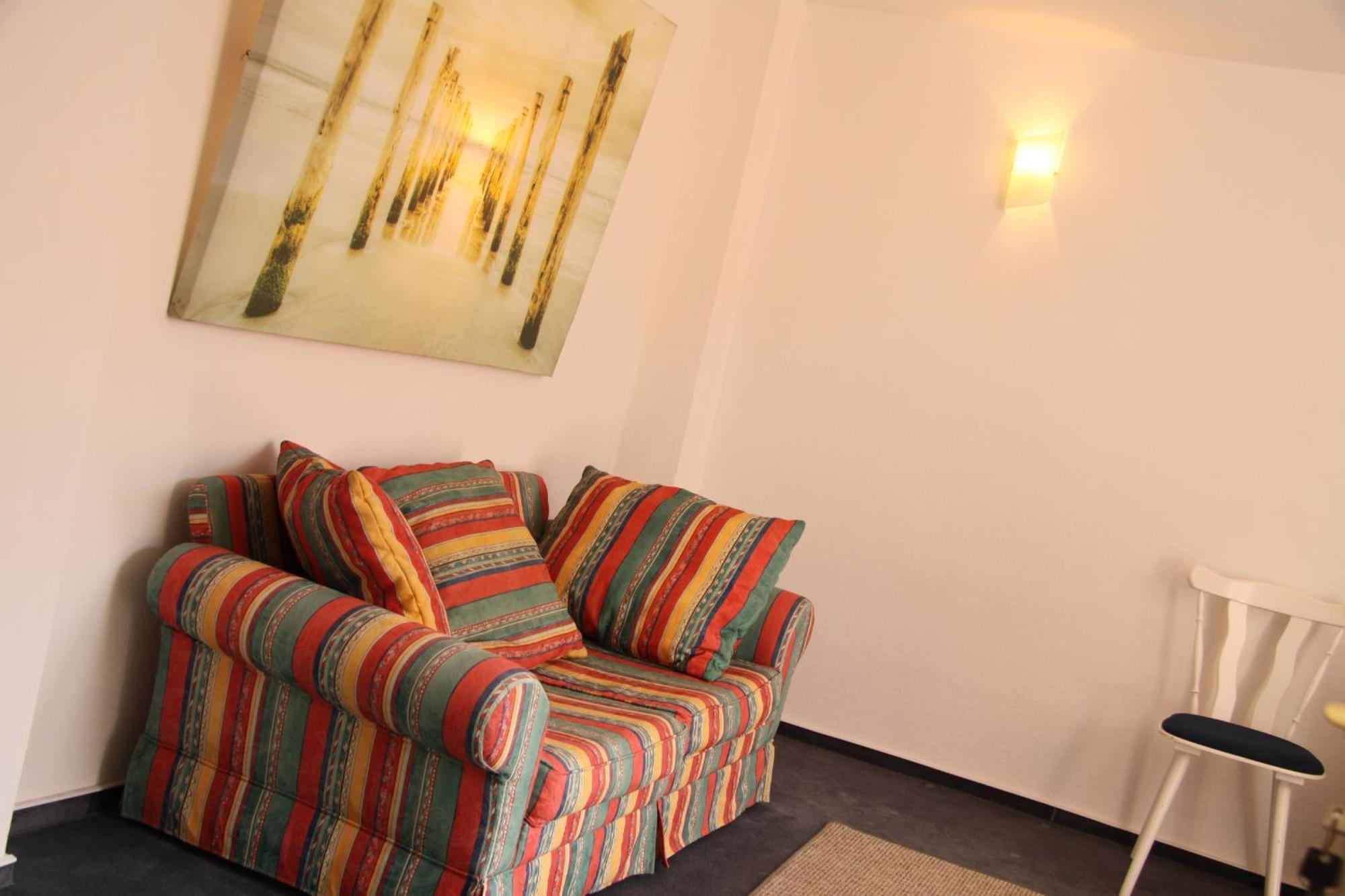 Freundliches Appartement - Bitte Angaben Zum Gastgeber Lesen Wehrheim Dış mekan fotoğraf